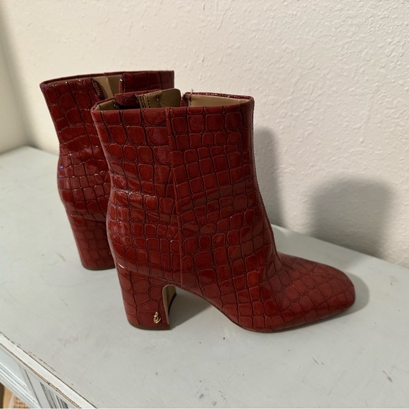 Sam Edelman Croc Textured Booties - Picture 9 of 9